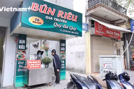 [Video] Chủ hàng quán ở Hà Nội chung tay giúp Thủ đô 'nhanh khỏe lại'