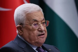 Tổng thống Palestine Mahmoud Abbas phát biểu trong cuộc họp báo ngày 25/7/2023. (Ảnh: AFP/TTXVN)