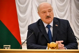 Tổng thống Belarus Alexander Lukashenko phát biểu với báo giới tại Minsk ngày 6/7/2023. (Ảnh: AFP/TTXVN)