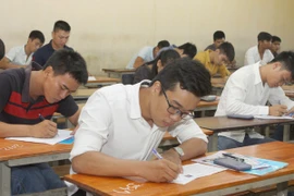 Thí sinh dự thi trung học phổ thông quốc gia. (Ảnh: TTXVN)