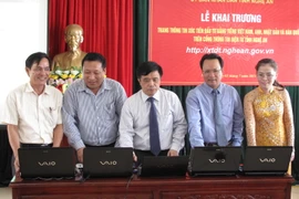 Từ năm 2013 tỉnh Nghệ An đã khai trương trang tin xúc tiến đầu tư bằng 4 thứ tiếng tạo thuận lợi cho nhà đầu tư. (Ảnh: Nguyễn Văn Nhật/Vietnam+)