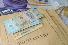 Truy tố bị can lừa chạy việc vào ngành công an để chiếm đoạt tài sản