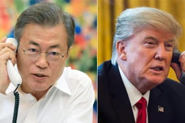 Tổng thống Mỹ Donald Trump (phải) và Tổng thống Hàn Quốc Moon Jae-in trong một cuộc điện đàm. (Ảnh: YONHAP/TTXVN)