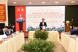 Bí thư Thành ủy Hà Nội Vương Đình Huệ phát biểu. (Ảnh: Văn Điệp/TTXVN)