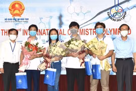Việt Nam giành 3 huy chương Vàng Olympic Hóa học quốc tế năm 2021. (Ảnh: TTXVN phát)