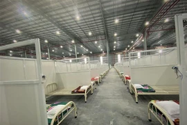 Một bệnh viện dã chiến ở Bình Dương. (Ảnh: Chí Tưởng/TTXVN)