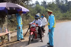 Một chốt kiểm soát dịch COVID-19. (Ảnh minh họa. Nguồn: TTXVN)