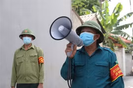 Tổ phòng, chống COVID cộng đồng thôn Phúc Ninh, xã Ninh Sơn, huyện Việt Yên, tỉnh Bắc Giang. (Ảnh: Danh Lam/TTXVN)