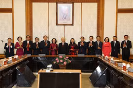 Tổng Bí thư Nguyễn Phú Trọng, Thủ tướng Phạm Minh Chính, Thường trực Ban Bí thư Võ Văn Thưởng và các đại biểu dự buổi lễ. (Ảnh: Trí Dũng/TTXVN)