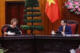 Thủ tướng Phạm Minh Chính tiếp Đại sứ Hà Lan tại Việt Nam Elsbeth Akkerman. (Ảnh: Dương Giang/TTXVN)