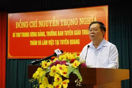 Ông Nguyễn Trọng Nghĩa phát biểu tại buổi làm việc với tỉnh Tuyên Quang. (Ảnh: Nam Sương/TTXVN)