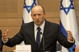 Tân Thủ tướng Israel Naftali Bennett trong cuộc họp nội các đầu tiên của Chính phủ mới tại Jerusalem, ngày 13/6/2021. (Ảnh: AFP/TTXVN)