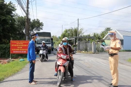 Quảng Ninh, Tiền Giang mở lại hoạt động ở một số địa phương 