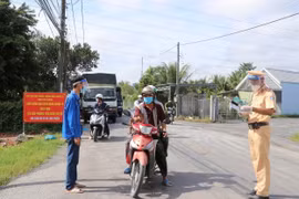 Quảng Ninh, Tiền Giang mở lại hoạt động ở một số địa phương 