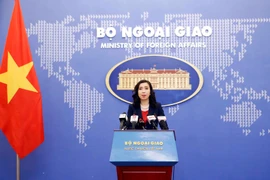 Người phát ngôn Bộ Ngoại giao Lê Thị Thu Hằng trả lời câu hỏi của phóng viên các cơ quan thông tấn, báo chí trong nước và quốc tế. (Ảnh: Phạm Kiên/TTXVN)