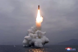 Một vụ phóng tên lửa của Triều Tiên. (Ảnh: AFP/TTXVN)