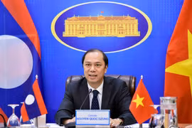 Thứ trưởng Ngoại giao Nguyễn Quốc Dũng phát biểu tại Tham khảo Chính trị Việt Nam-Lào lần thứ 6. (Nguồn: Baoquocte.vn)