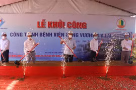 ​Nghi thức khởi công Bệnh viện Hùng Vương Gia Lai. (Ảnh: Hồng Điệp/TTXVN)