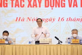 Thủ tướng Phạm Minh Chính chủ trì hội nghị. (Ảnh: Dương Giang/TTXVN)