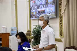 Ông Võ Văn Hoan, Phó Chủ tịch UBND Thành phố Hồ Chí Minh phát biểu chỉ đạo tại hội nghị. (Ảnh: TTXVN phát)