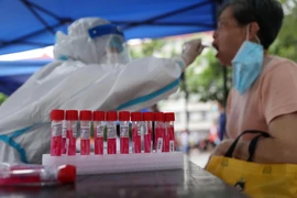 Xét nghiệm đại trà - giải pháp dập dịch thần tốc của Trung Quốc