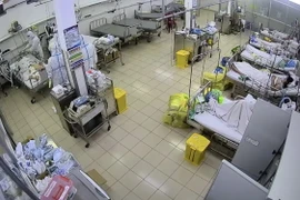 Phòng điều trị bệnh nhân nhiễm COVID-19 tại Bệnh viện Đa khoa Long An. (Ảnh: Thanh Bình/TTXVN)