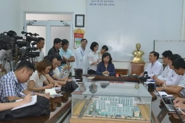 Quang cảnh buổi họp báo. (Ảnh: Đinh Văn Nhiều/TTXVN)