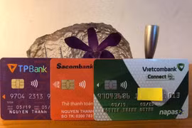 Thanh toán bằng thẻ ghi nợ nội địa NAPAS sẽ được hưởng nhiều ưu đãi. (Ảnh: H.N/Vietnam+)