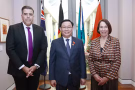 Chủ tịch Quốc hội hội đàm Chủ tịch Thượng viện và Hạ viện Australia