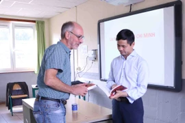 Lớp học về tư tưởng Hồ Chí Minh dành cho các học viên Bỉ