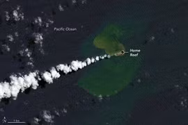 Hòn đảo mới "mọc lên" ở Tonga sau khi núi lửa phun trào