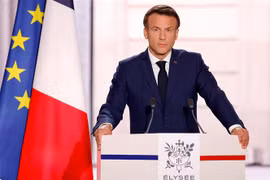 Tổng thống Pháp Emmanuel Macron kêu gọi các đảng phái thỏa hiệp