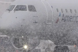 Mỹ phải hủy hàng nghìn chuyến bay do bão tuyết và băng giá