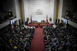 Tổng thống và lãnh đạo Quốc hội Chile thảo luận về cải tổ Hiến pháp