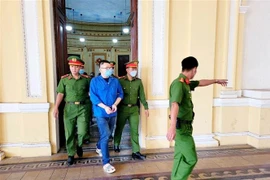 Xét xử bị cáo Nhâm Hoàng Khang: Trả hồ sơ để điều tra bổ sung