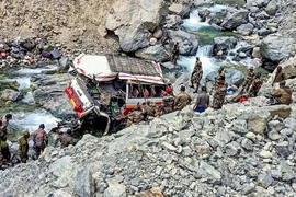 Xe chở binh sỹ Ấn Độ gặp nạn gần biên giới Trung Quốc, 7 người tử vong