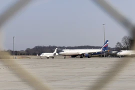 Bermuda đang dừng cấp phép cho hơn 700 máy bay của Nga