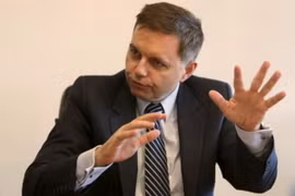 Bộ trưởng Tài chính Slovakia Peter Kazimir. (Nguồn: Reuters)