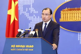 Người phát ngôn Bộ Ngoại giao Lê Hải Bình phát biểu tại buổi họp báo. (Ảnh: An Đăng/TTXVN)