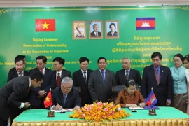 Quang cảnh lễ ký kết Bản ghi nhớ hợp tác. (Ảnh: Phan Minh Hưng/Campuchia)