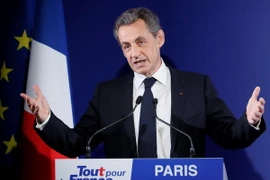 Cựu Tổng thống Pháp Nicolas Sarkozy thừa nhận thất bại sau cuộc bỏ phiếu sơ bộ vòng một tại Paris. (Nguồn: AFP/TTXVN)