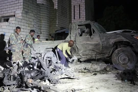 Hiện trường một vụ đánh bom do Al-Shabaab thực hiện ở Mogadishu. (Nguồn: Reuters)