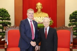 Tổng Bí thư Nguyễn Phú Trọng tiếp Chủ tịch Hạ viện Australia Tony Smith thăm chính thức Việt Nam. (Ảnh : Trí Dũng/TTXVN)