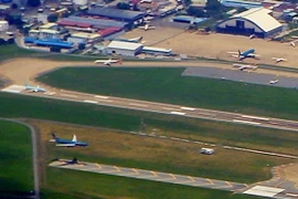 Sân bay Tân Sơn Nhất. (Ảnh: Huy Hùng/TTXVN)