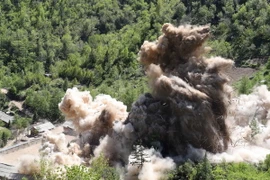 Triều Tiên tiến hành phá hủy bãi thử hạt nhân Punggye-ri ở tỉnh Bắc Hamgyong ngày 24/5. (Nguồn: Yonhap/TTXVN)