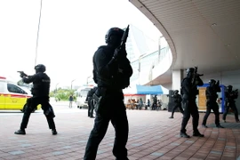 Lực lượng đặc nhiệm Hàn Quốc trong cuộc diễn tập chống khủng bố ở Goyang, phía bắc Seoul. (Nguồn: EPA/TTXVN)