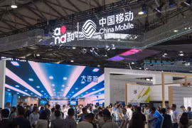 Gian hàng của China Mobile tại Hội nghị di động thế giới ở Thượng Hải, Trung Quốc ngày 27/6. (Ảnh: AFP/ TTXVN)