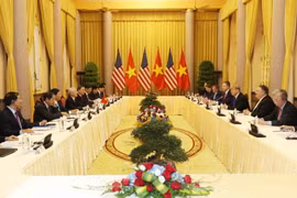 Tổng Bí thư, Chủ tịch nước hội đàm với Tổng thống Hoa Kỳ Donald Trump. (Ảnh: Trí Dũng/TTXVN)