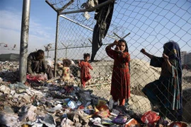 Trẻ em tại thủ đô Kabul, Afghanistan, ngày 4/12/2021. (Ảnh: THX/ TTXVN)