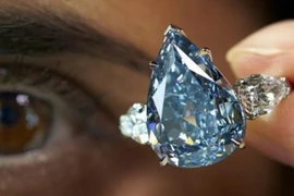 24 triệu USD cho viên kim cương xanh lớn nhất thế giới